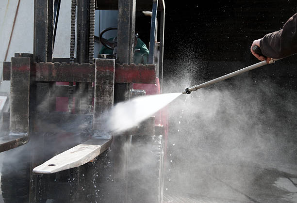 Best Driveway Pressure Washing  in Elmo, TX